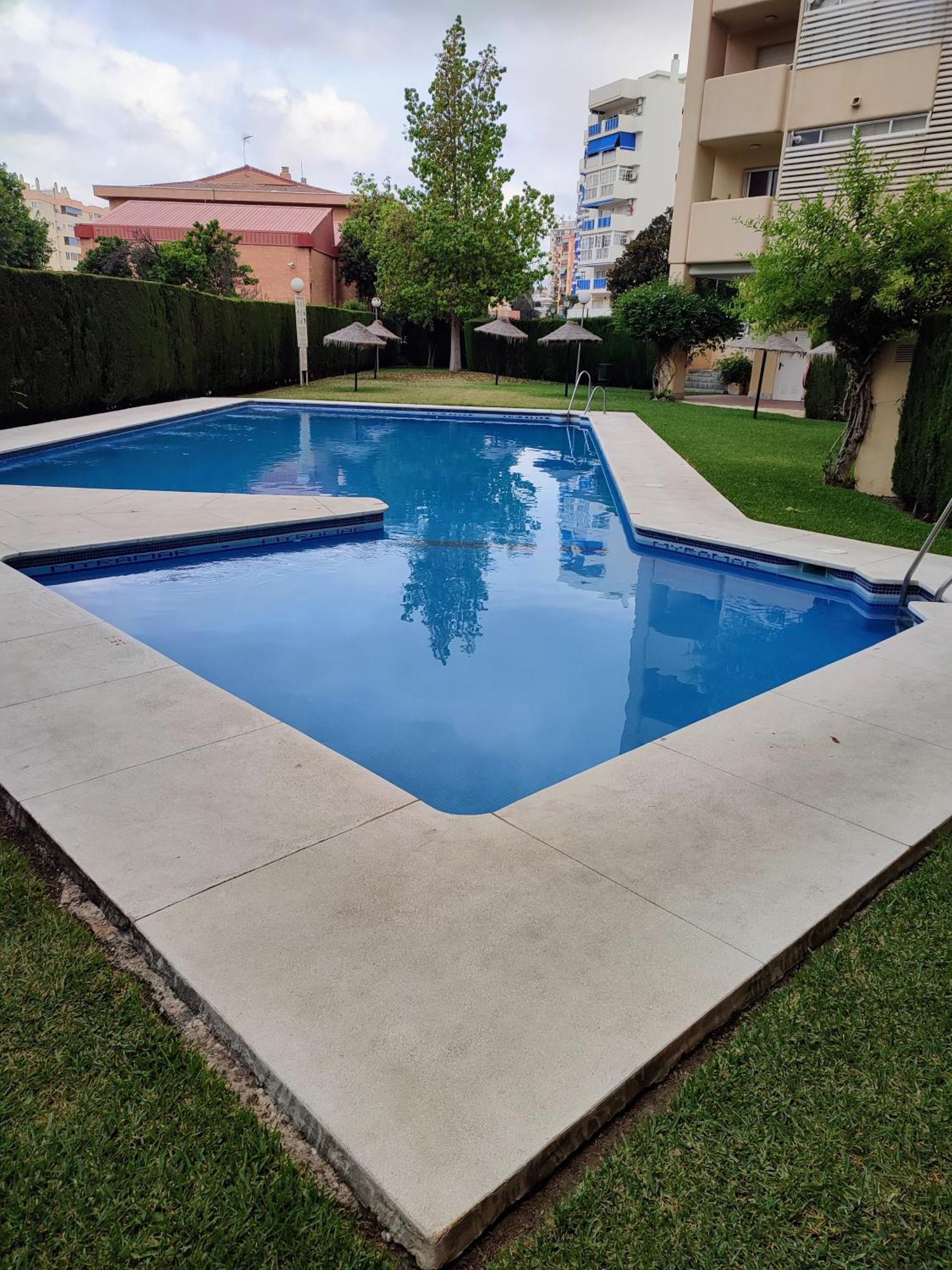 Apartamento Boutique Miramar Playa, Garaje Opcional Фуэнхирола Экстерьер фото